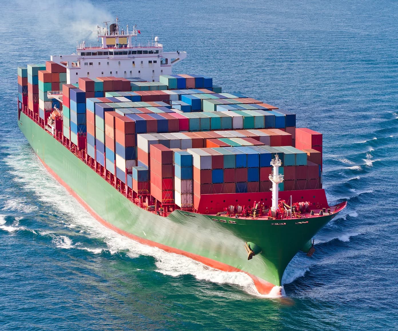 Commercial cargo ship with Newlight technology
